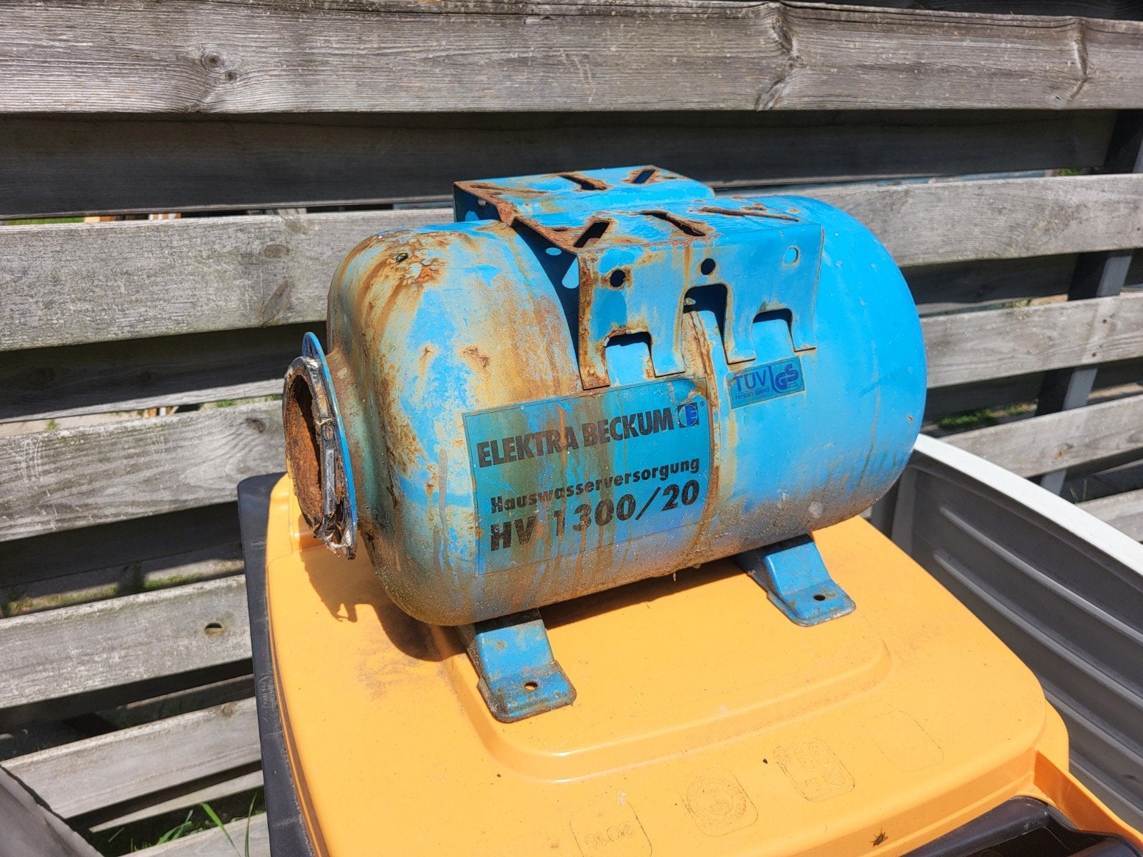 ijzer vat water drukvat fles gas, Ophalen, Gebruikt, Elektrisch, Hydrofoorpomp