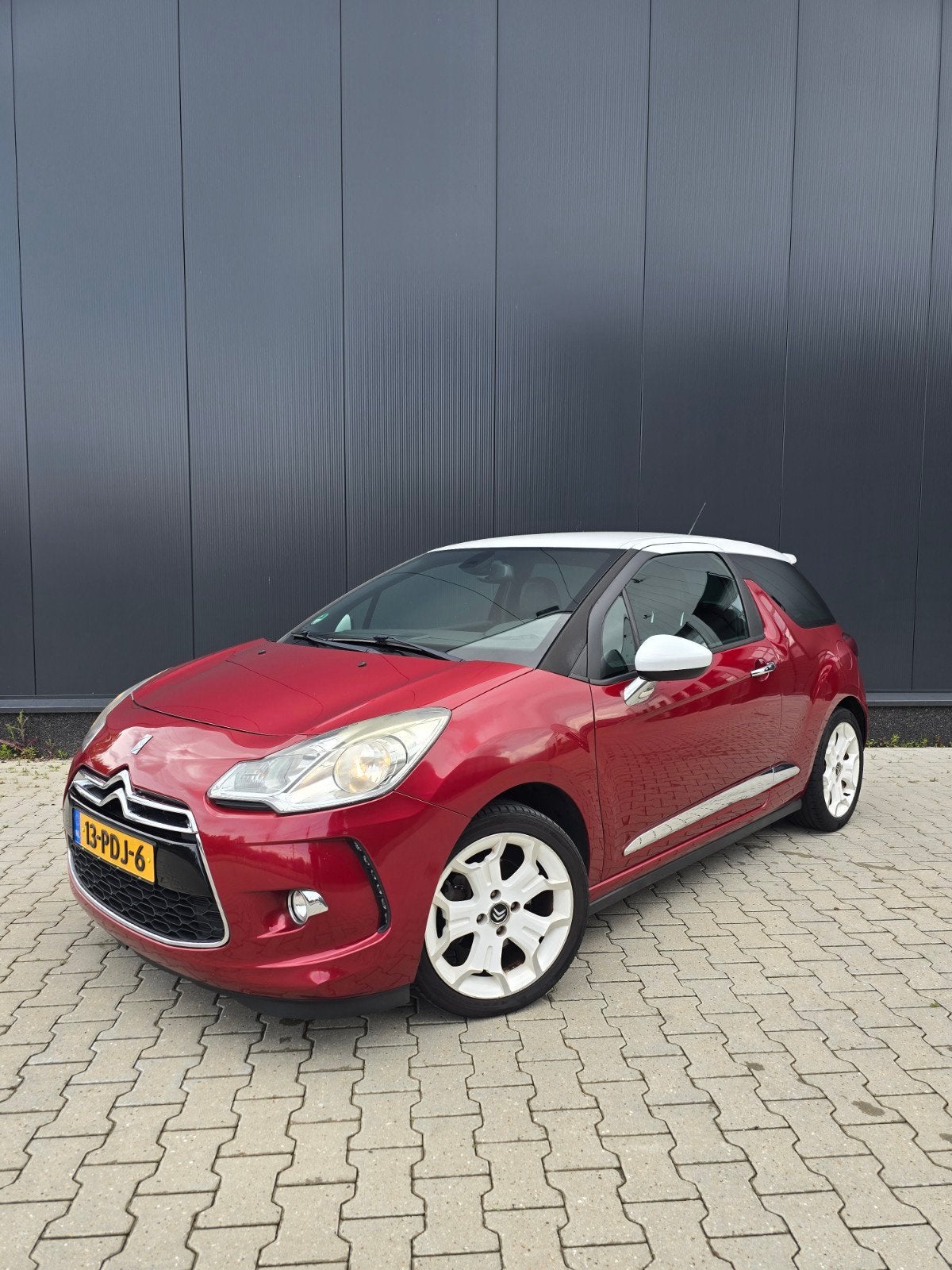 Citroën DS3 1.6 2011 Ketting V.v | Nw Apk | Airco | Stoelver, Auto's, Euro 5, 15 km/l, Zwart, 49 €/maand
