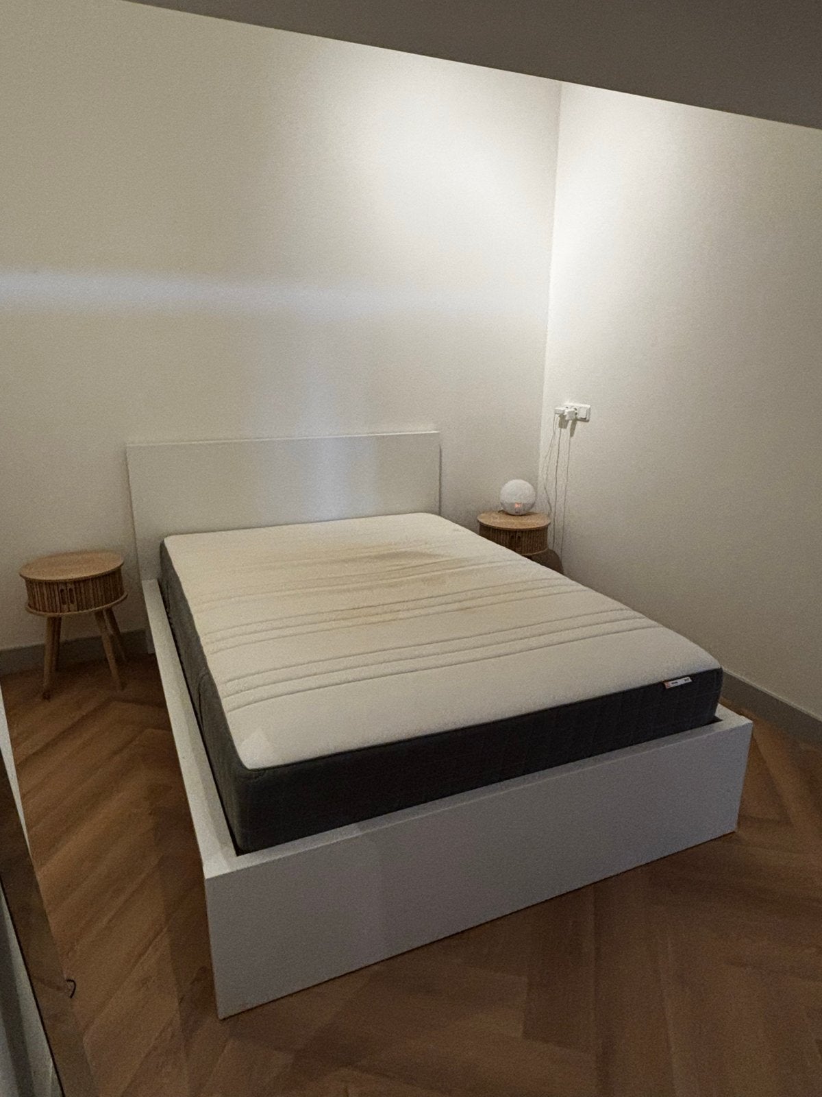 IKEA Malm bed (140x200) met Hövag matras, Ophalen, Gebruikt, Wit, Tweepersoons
