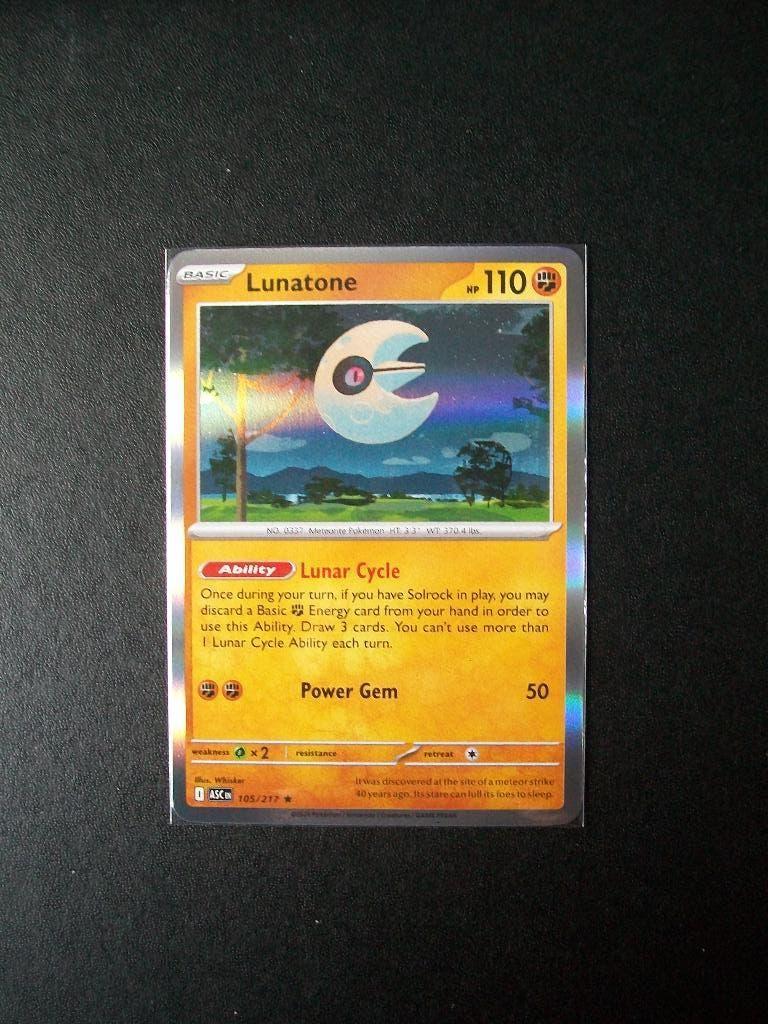 2129. Nieuwe Pokemon Kaart holo rare LUNATONE HP 110 105/217, Verzenden, Nieuw, Losse kaart, Foil