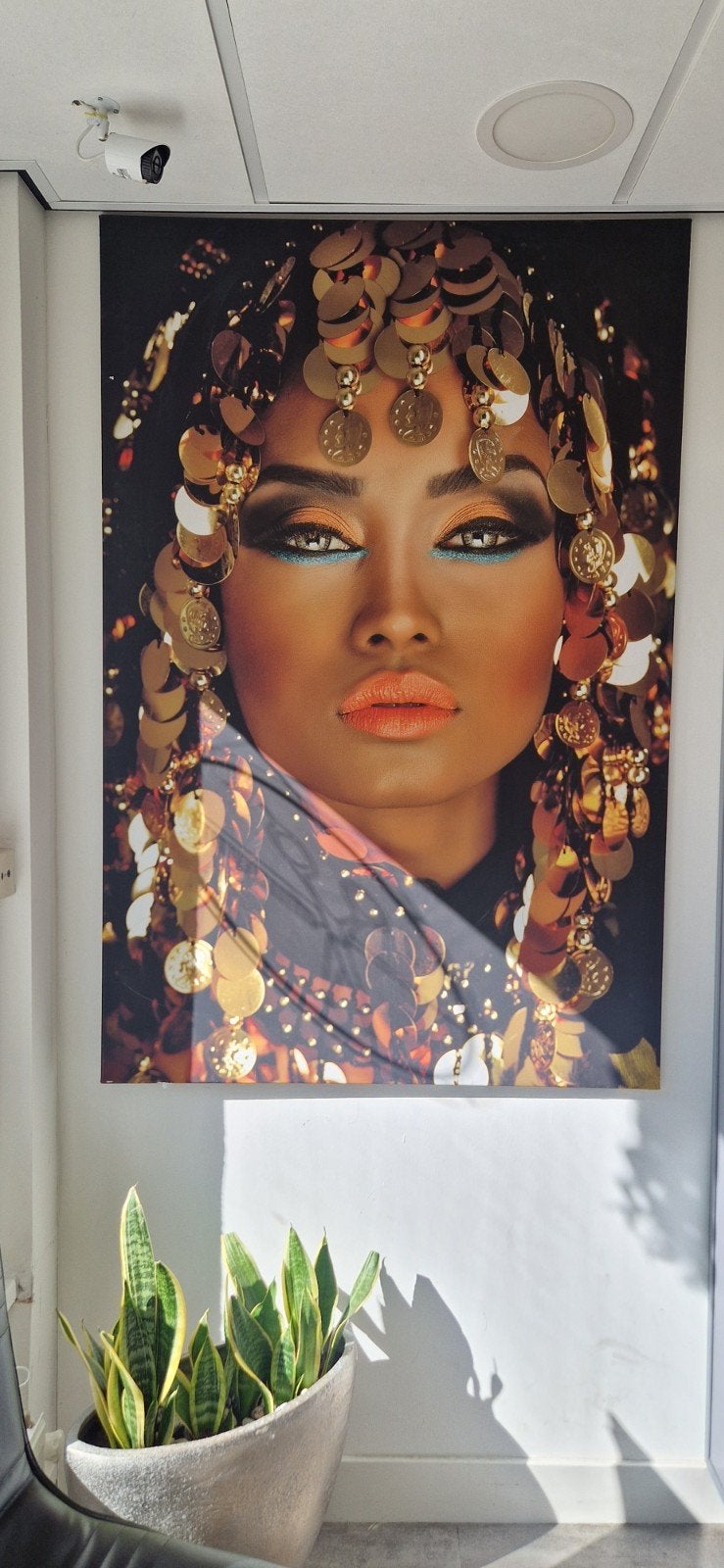 Prachtige Canvas Schilderij Vrouw met Gouden Sieraden, 125 cm of meer, Ophalen of Verzenden, Zo goed als nieuw, Schilderij
