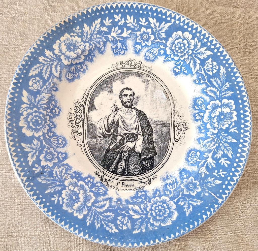 Boch Freres Keramis, St. Pierre bord, religie, Antiek en Kunst, Antiek | Servies los, Ophalen of Verzenden