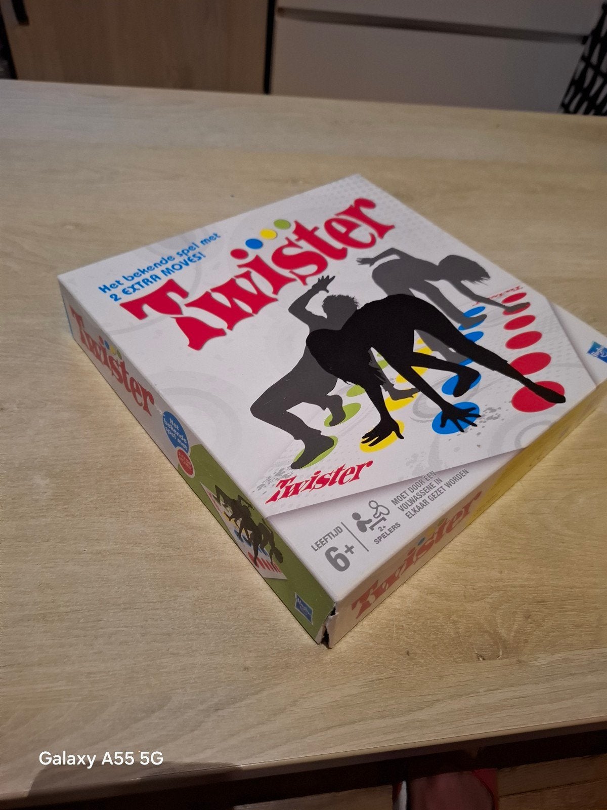 Twister spel - Zo goed als nieuw, Ophalen of Verzenden, Zo goed als nieuw, Hasbro European Headquarters, 4 The Square, Stockley Park, Uxbridge, Middlesex, UB11 1ET, UK