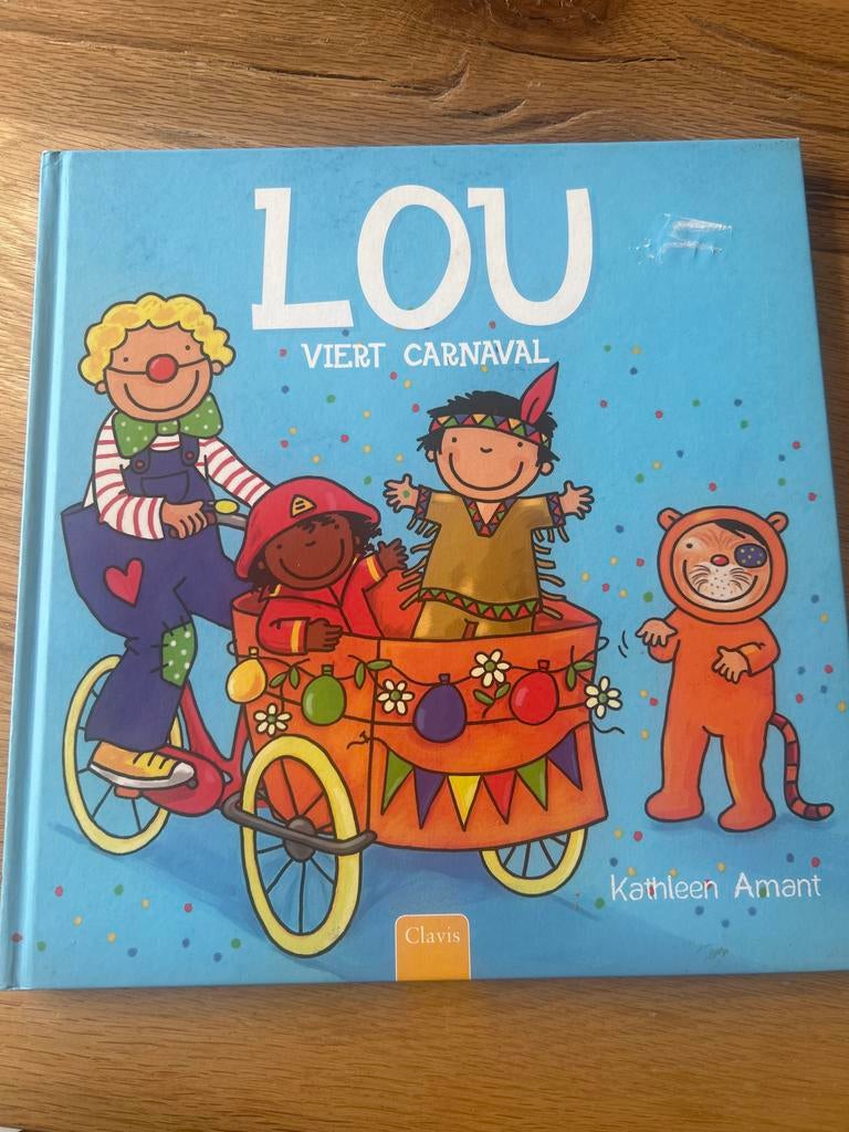 Lou viert carnaval - Kathleen Amant (Kinderboek), Ophalen of Verzenden, Zo goed als nieuw, Fictie algemeen