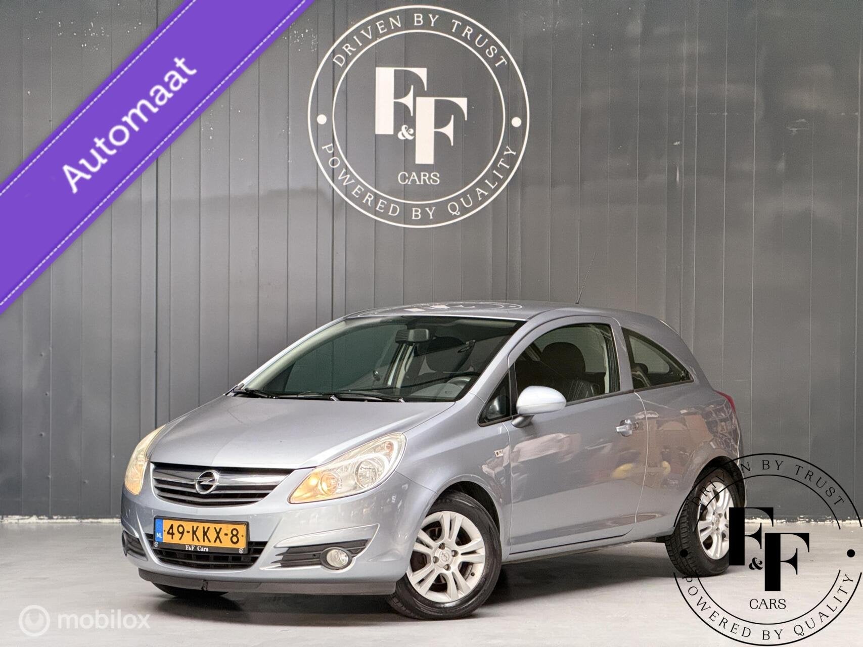 Opel Corsa 1.4-16V Cosmo| Vol Automaat | NAP | Cruise |Airco, Gebruikt, Zwart, 4 cilinders, 49 €/maand