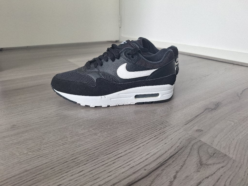 Nike air max 1, Zwart, Nike, Ophalen of Verzenden, Sneakers of Gympen