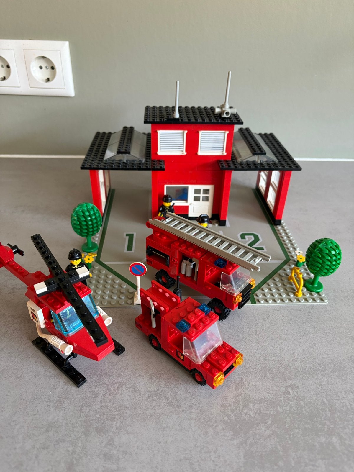 Lego City Brandweerkazerne 6382 met voertuigen en figuren, Kinderen en Baby's, Speelgoed | Duplo en Lego, Lego, Ophalen of Verzenden
