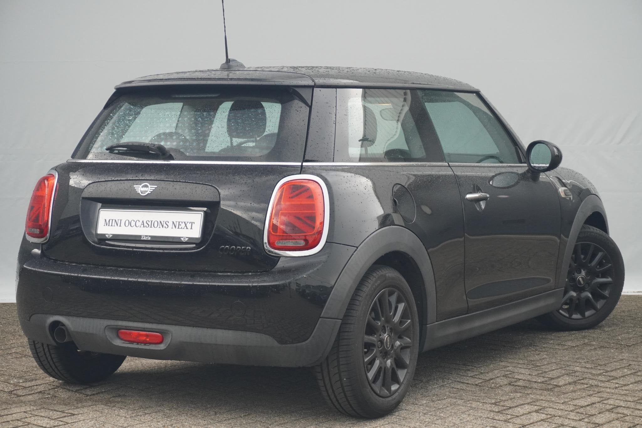 MINI 3-Deurs One Pepper | Airco | 16" LM Victory Spoke |, Auto's, Voorwielaandrijving, 12 maanden, Stof, Gebruikt