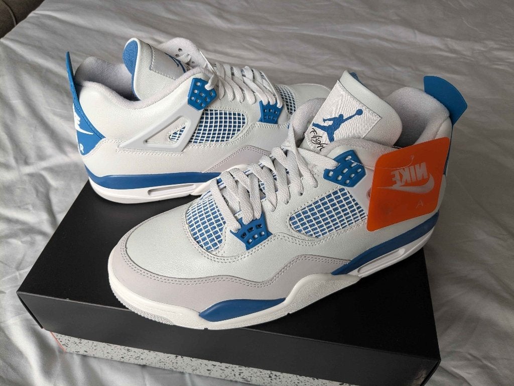 Air Jordan 4 Retro Military Blue Maat 45, Kleding | Heren, Schoenen, Overige kleuren, Verzenden, Nieuw, Sneakers of Gympen
