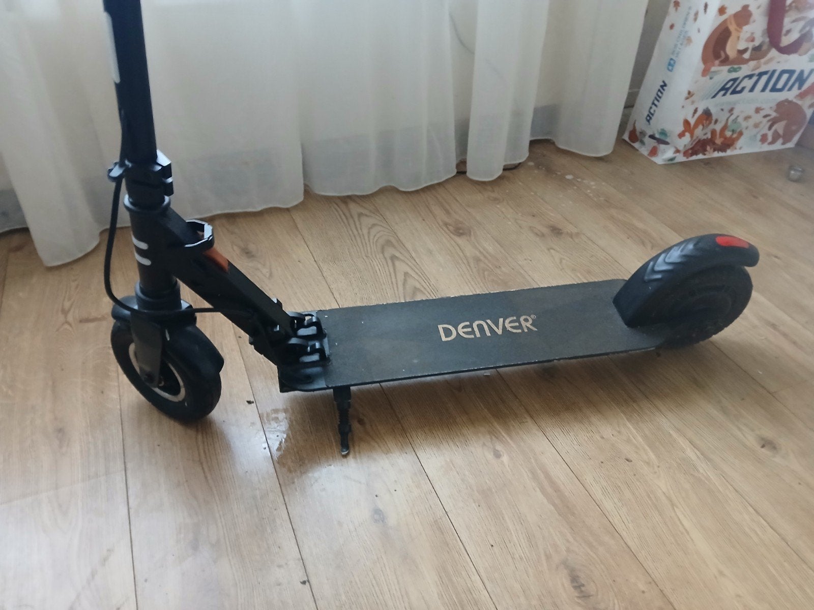 Denver SEL-80130F Elektrische Step - Zo goed als nieuw, Fietsen en Brommers, Steps, Gebruikt, Elektrische step (E-scooter), Ophalen of Verzenden