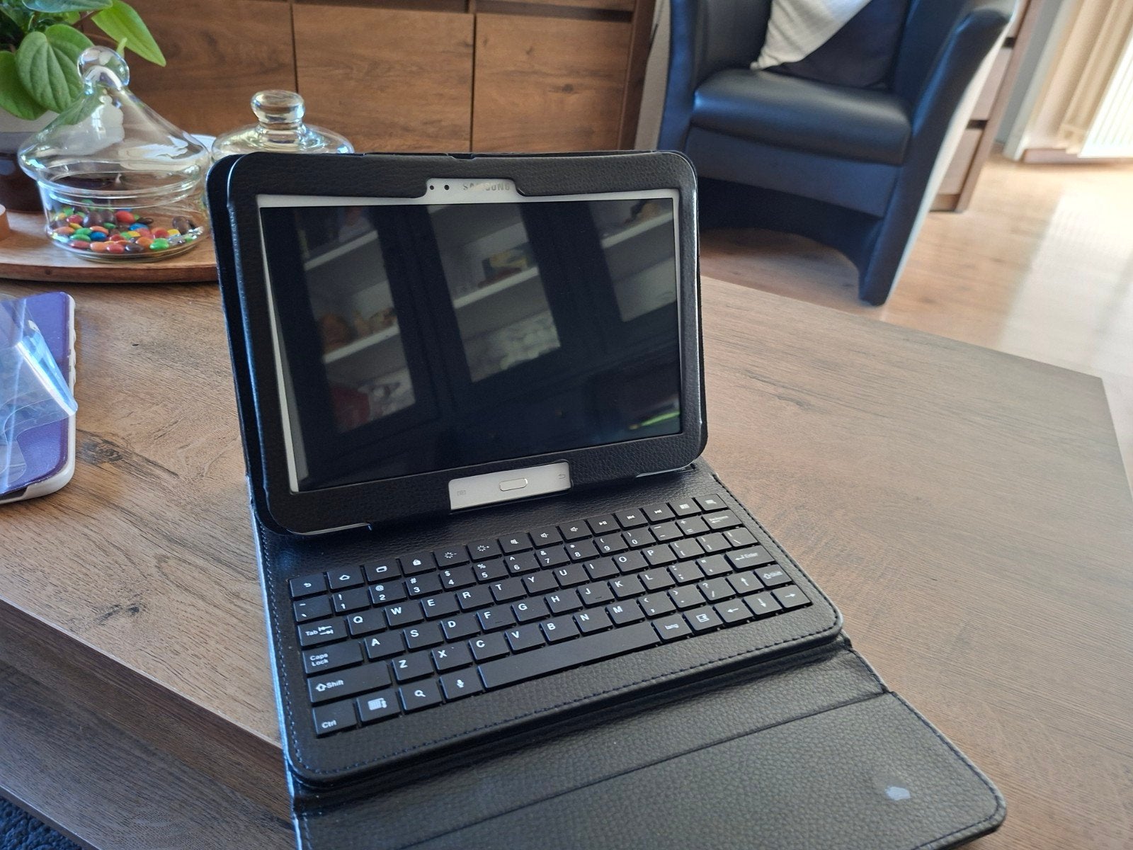 Samsung Galaxy Tab 3 met Bluetooth toetsenbord en hoes, Samsung Galaxy Tab 3, Zo goed als nieuw, 16 GB, Tab 3