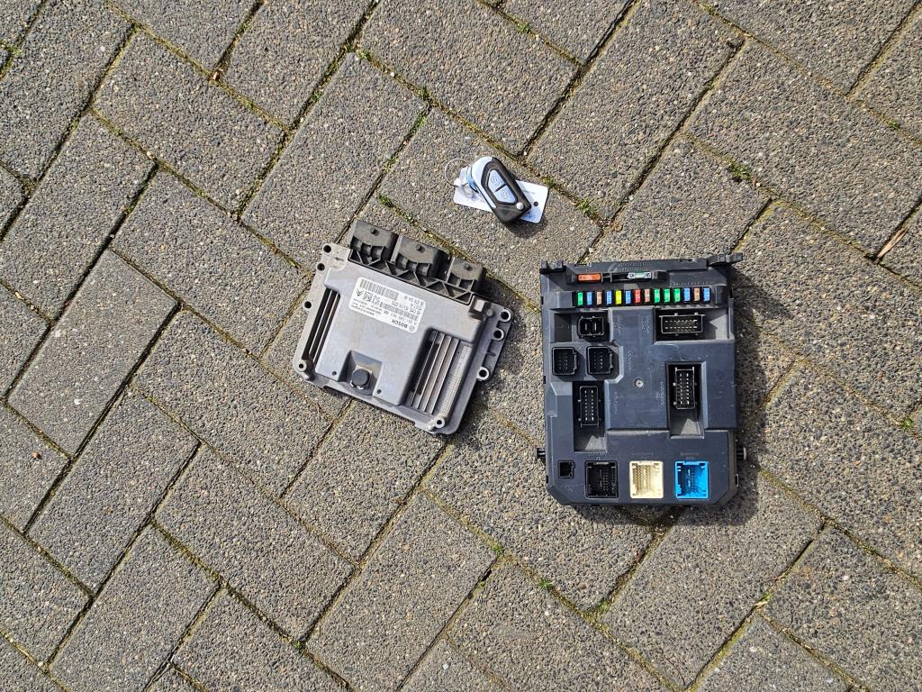 MOTORCOMPUTER ECU/BSI CITROËN DS3, Auto-onderdelen, Niet ingevuld, Gebruikt, Citroën, Niet ingevuld