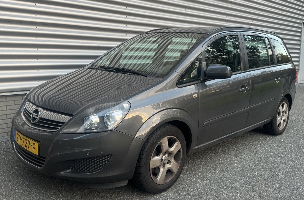 Opel Zafira 1.6 111 y. Ed. Airco, Auto's, Voorwielaandrijving, Euro 5, Gebruikt, 4 cilinders