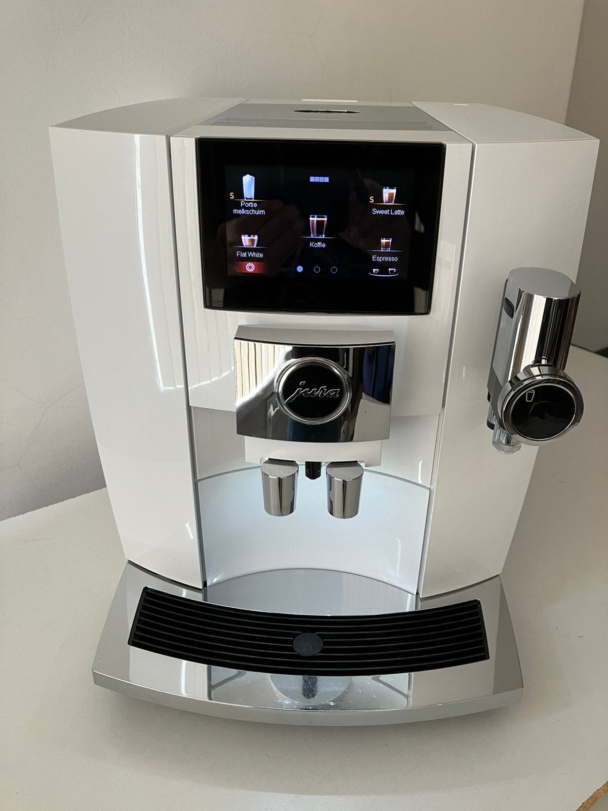 Jura J8 Piano White, Witgoed en Apparatuur, Koffiezetapparaten, 10 kopjes of meer, Ophalen, Zo goed als nieuw, Koffiemachine