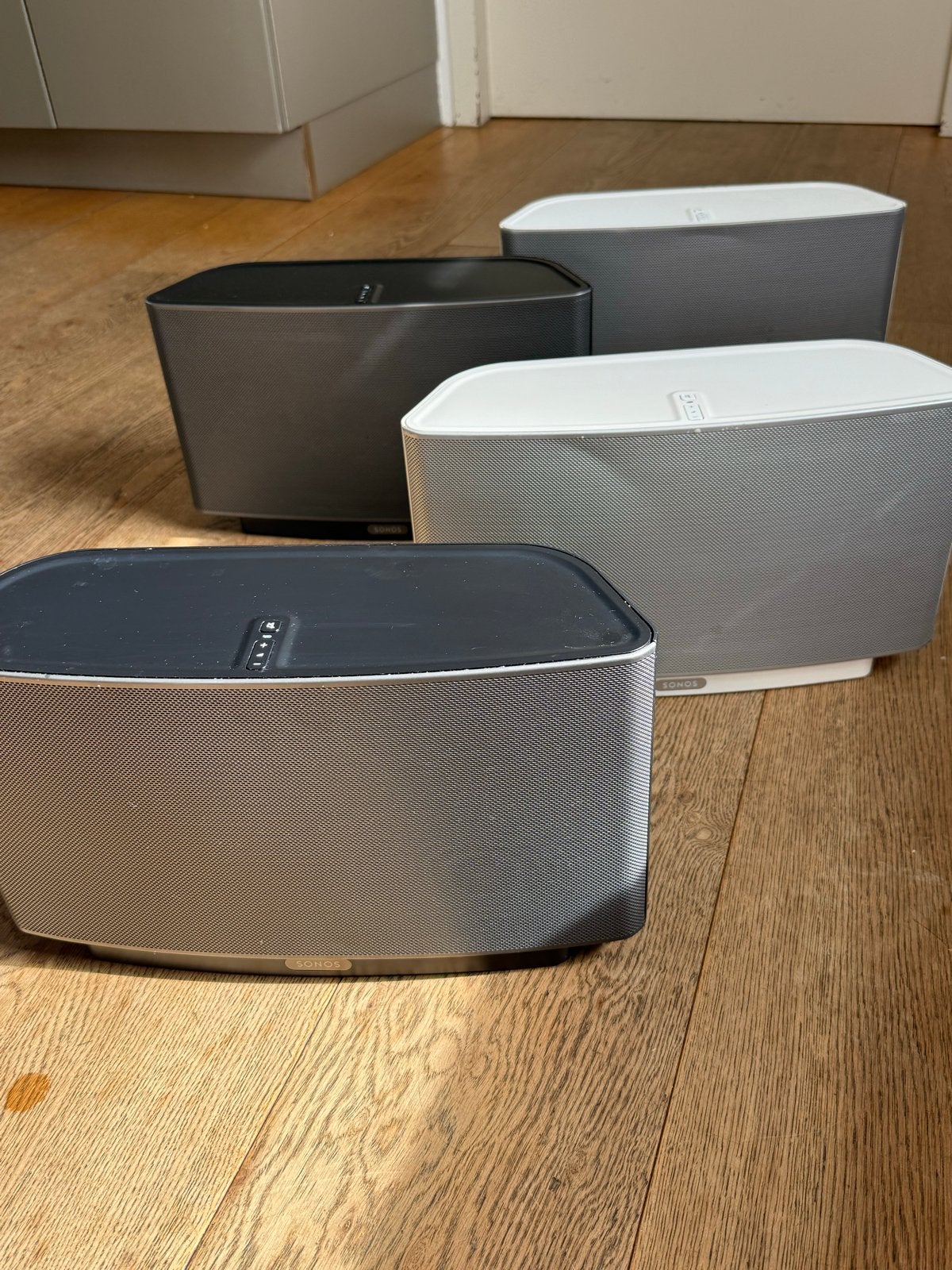 4x Sonos Play:5 Gen 1 - Krachtige Multiroom Speakers, Slimme speaker, Gebruikt, Ophalen of Verzenden, AUX-ingang