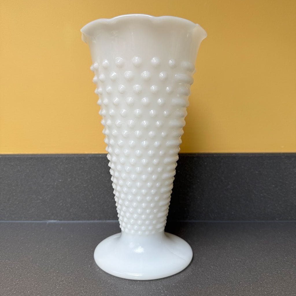 Witte vaas, opaline, Ophalen of Verzenden
