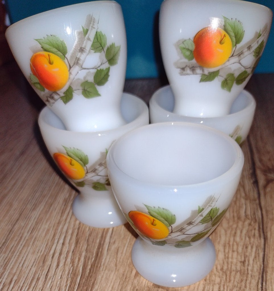 Vintage Arcopal 'Fruits de France' 5 eierdopjes, melkglas, Glas of Glazen, Overige merken, Vintage, Ophalen of Verzenden