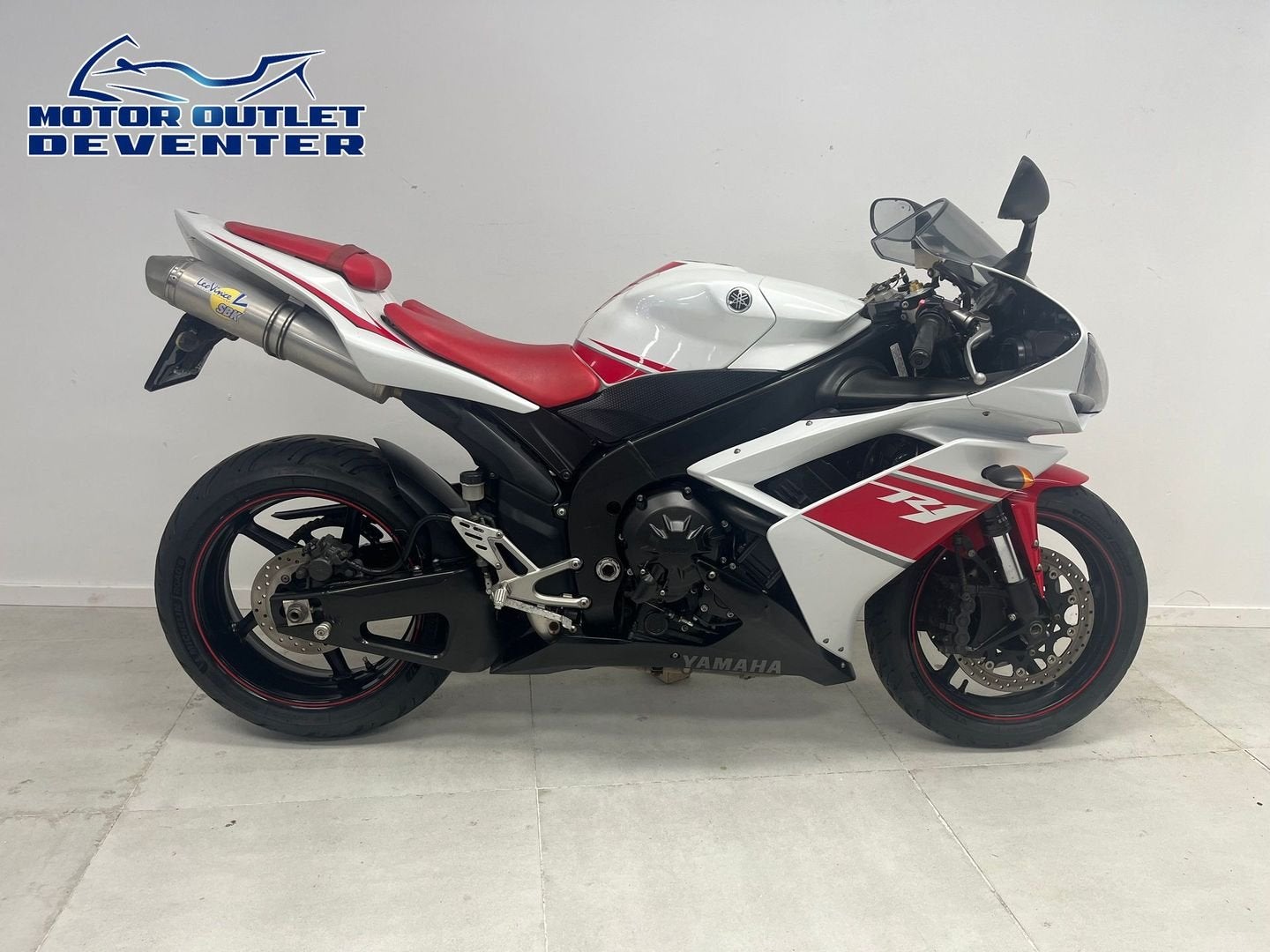 Mooie YAMAHA YZF R1 (bj 2010), 4 cilinders, Motorrijbewijs A, Bedrijf, Onbekend