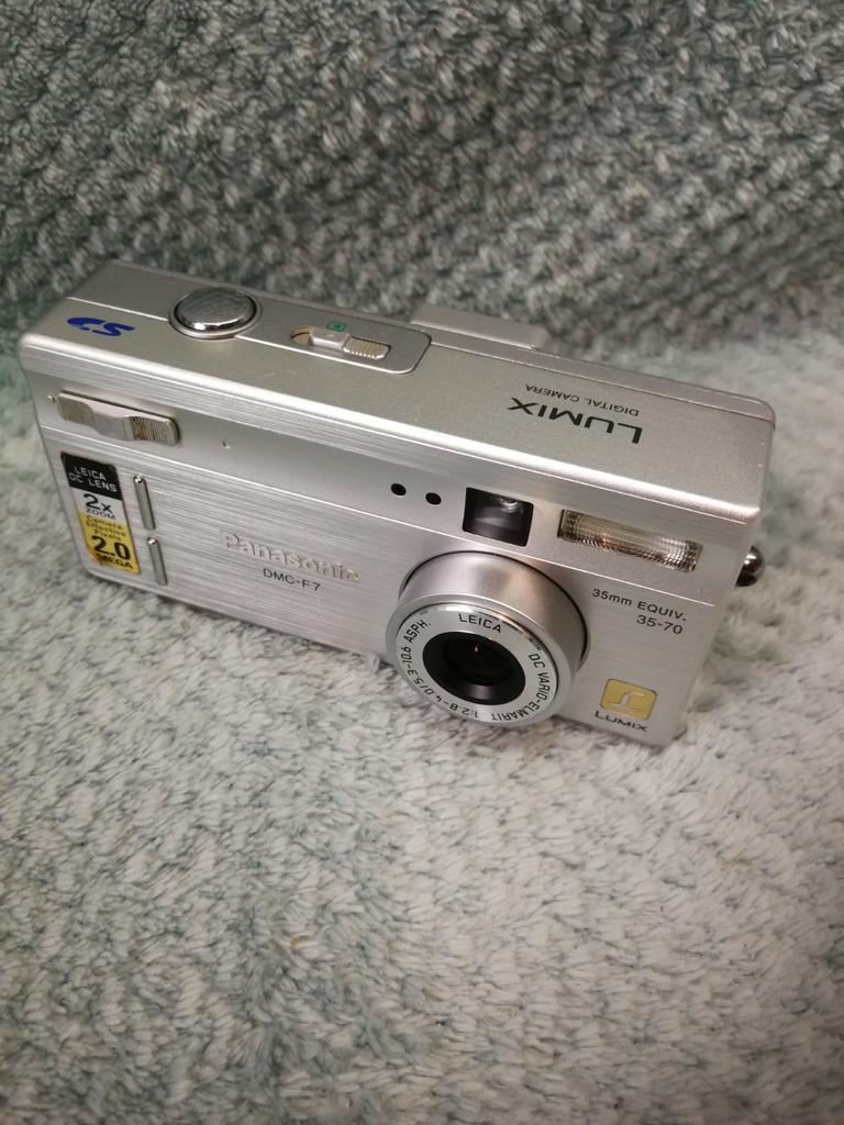 Collectors camera Panasonic DMC-F7 i.z.g.s, Ophalen, Compact, Zo goed als nieuw, 2 Megapixel