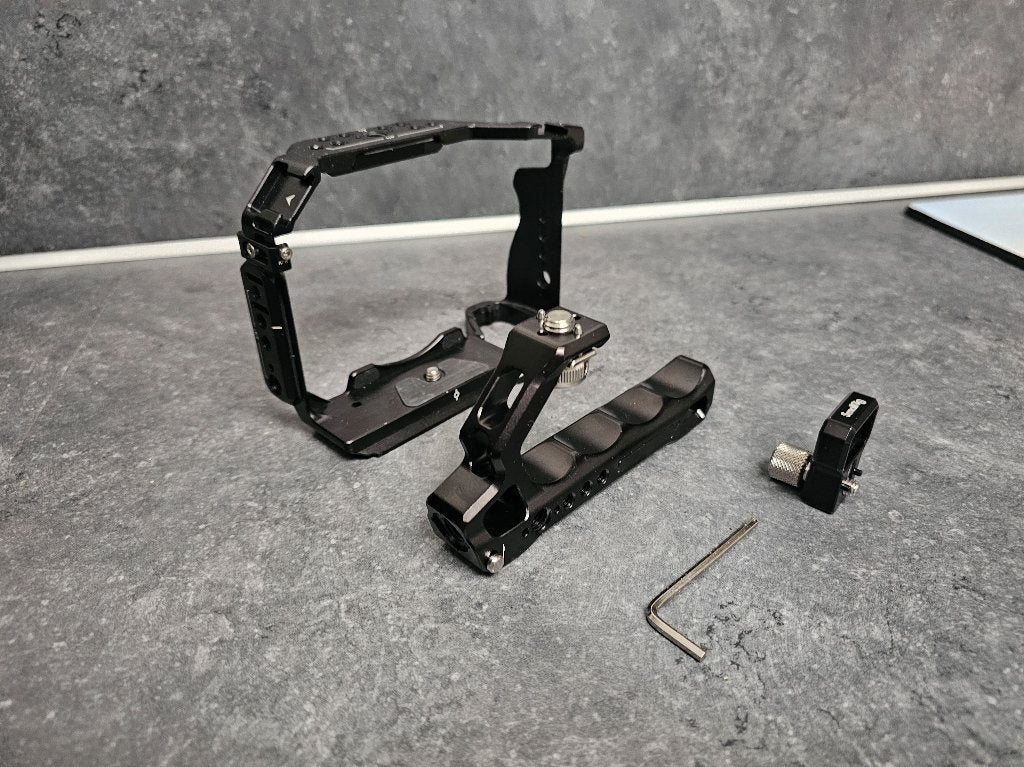 SmallRig 3668 Basic Kit for Sony A7IV / A7V / A7SIII, Ophalen of Verzenden, Zo goed als nieuw, Smallrig, Overige typen