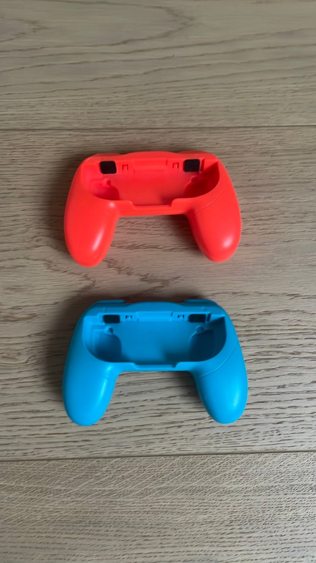Nintendo switch controller houders blauw/rood, Ophalen of Verzenden, Zo goed als nieuw, Met 1 controller, Switch Original