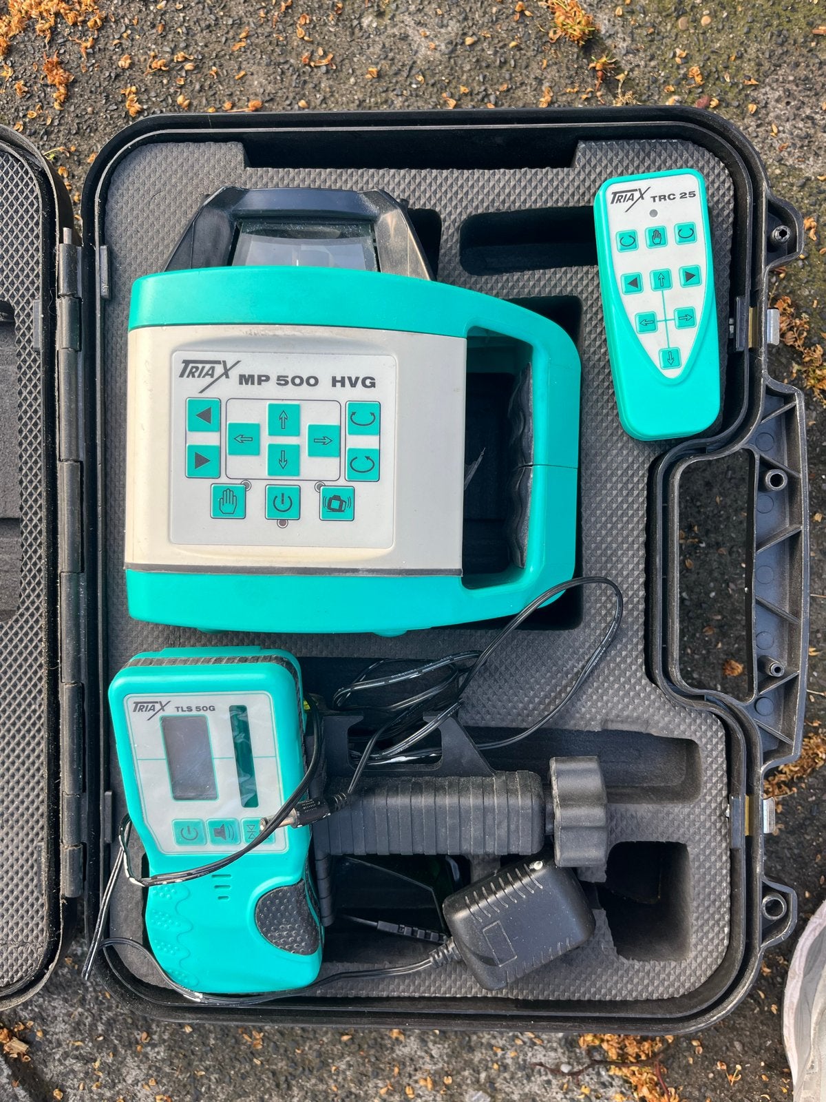 Triax MP 500 HVG Laserwaterpas met ontvanger en afstandsbedi, Doe-het-zelf en Verbouw, Meetapparatuur, Gebruikt, Licht, Ophalen of Verzenden