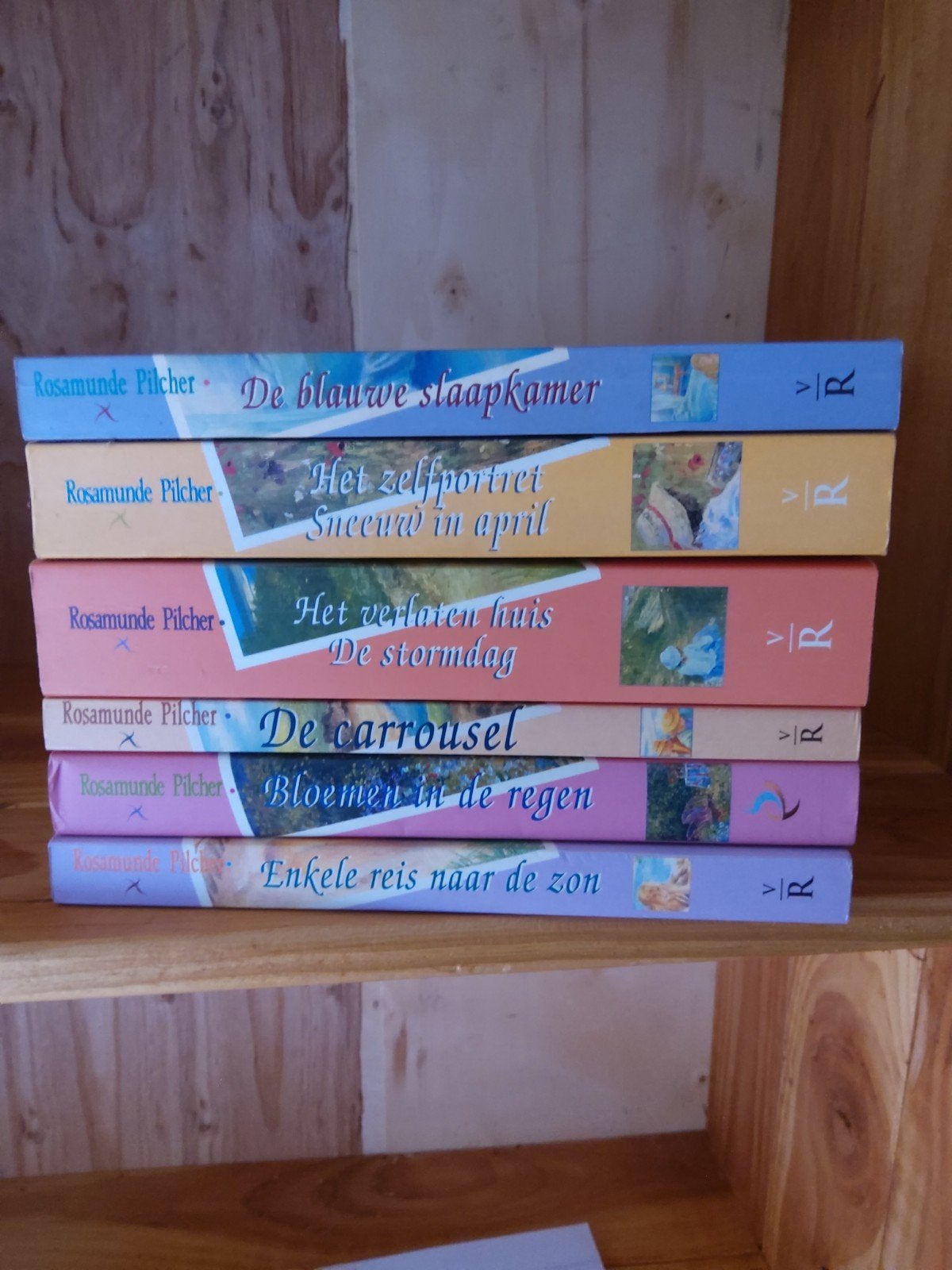 Rosamunde Pilcher - 6x Boek (diverse titels), Boeken, Ophalen of Verzenden, Gelezen, Rosamunde Pilcher, Europa overig