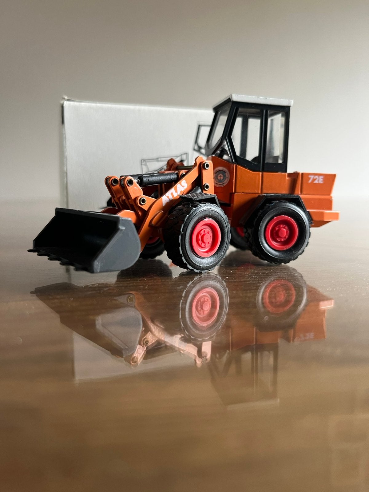 Atlas 72 E shoveltje NZG 320, Ophalen of Verzenden, Zo goed als nieuw, Hijskraan, Tractor of Landbouw, NZG