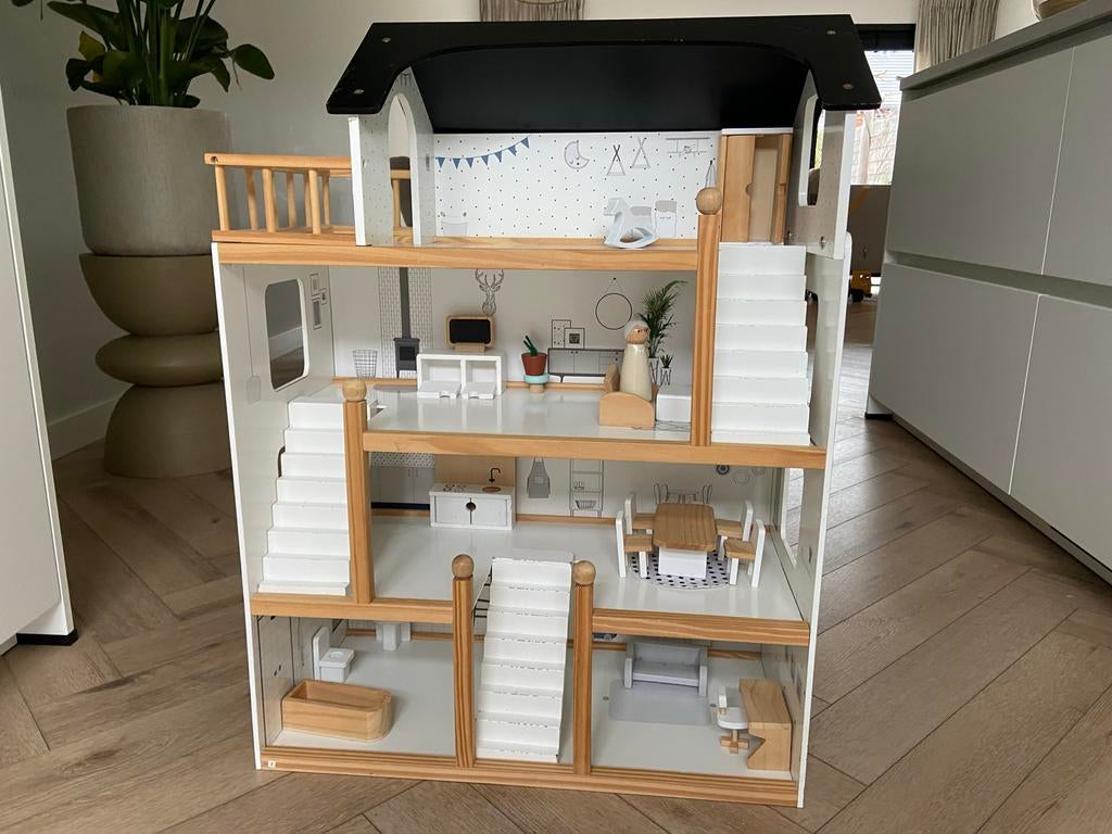 Houten Poppenhuis met Meubels en Accessoires petit Amelie, Kinderen en Baby's, Speelgoed | Poppenhuizen, Ophalen, Zo goed als nieuw