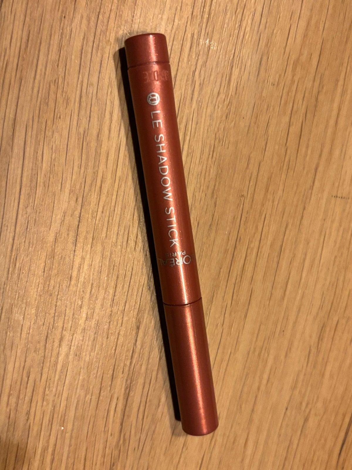 L'Oréal Le Shadow Stick - Oogschaduw Stick, Nieuw, Ophalen of Verzenden, Make-up, Overige kleuren