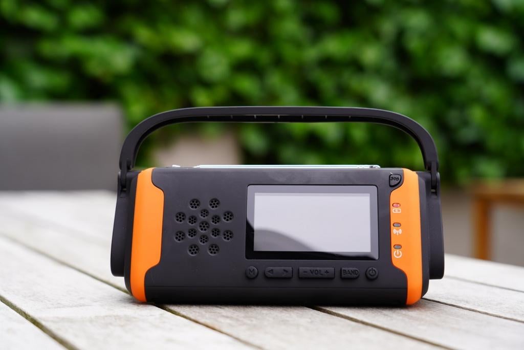 NIEUW! Noodradio Survival PRO all-in-1 (MD-097), Ophalen of Verzenden, Nieuw, Radio