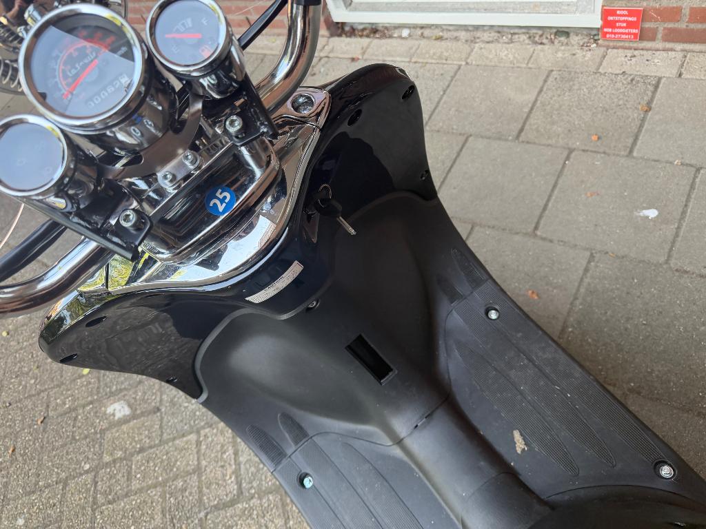 Scooter, Fietsen en Brommers, Ophalen, Zo goed als nieuw, Overige typen, Overige merken