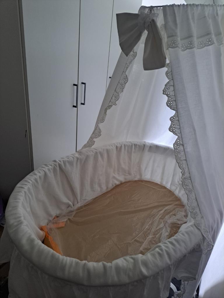 Rieten wieg, Ophalen, Gebruikt, Wieg