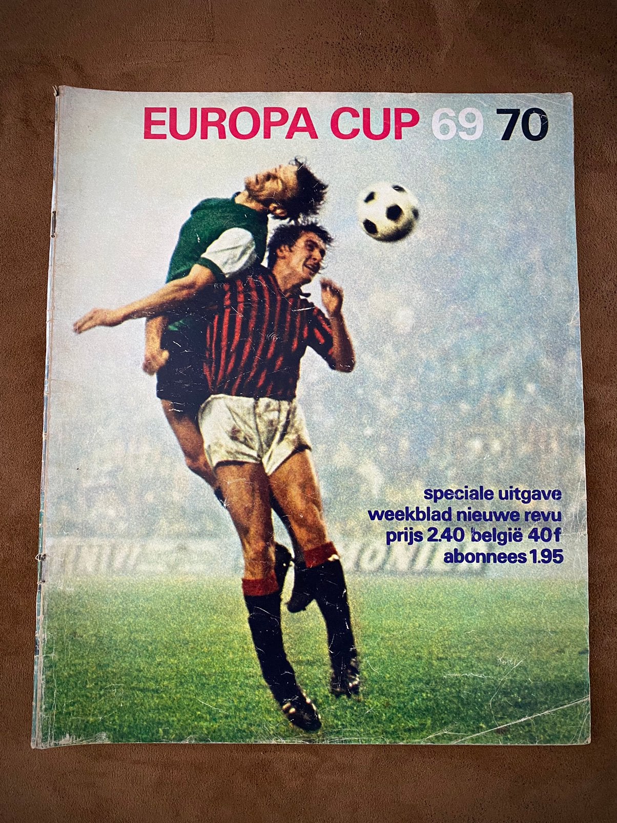 Speciale Uitgave Nieuwe Revu Europa Cup 69/70 Feyenoord EC1, Ophalen of Verzenden, Zo goed als nieuw, Feyenoord, Boek of Tijdschrift