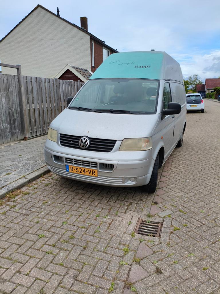 Ruime VW Transporter bus 2007 Grijs, op camper kenteken., Automaat, Overige carrosserieën, 241 €/maand, 2500 kg