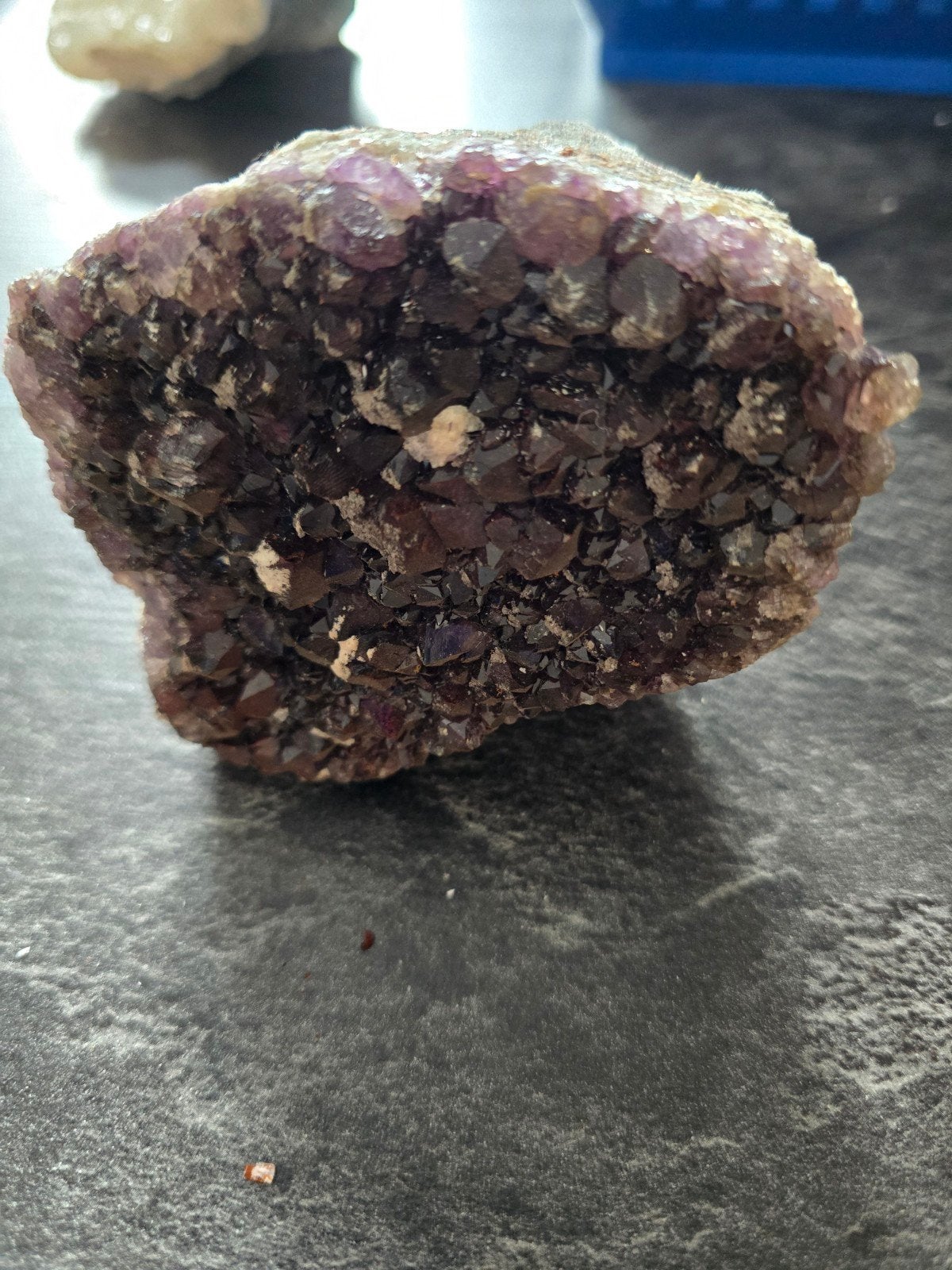 Prachtige Amethist Geode - Natuurlijke Kristal Cluster, Verzamelen, Mineralen en Fossielen, Ophalen of Verzenden, Mineraal