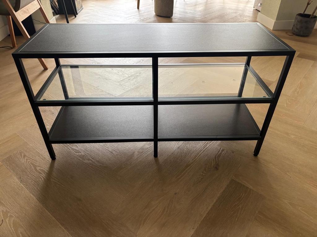 IKEA Vittsjö TV-meubel - Zwart metaal en glas, Ophalen, Gebruikt, 100 tot 150 cm, Glas