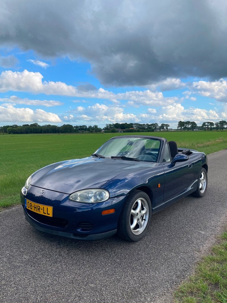Mazda MX-5 NB 1.6 I 2001 Midnight Blue Mica, Auto's, Mazda, 40 €/maand, Zwart, 4 cilinders, Cabriolet