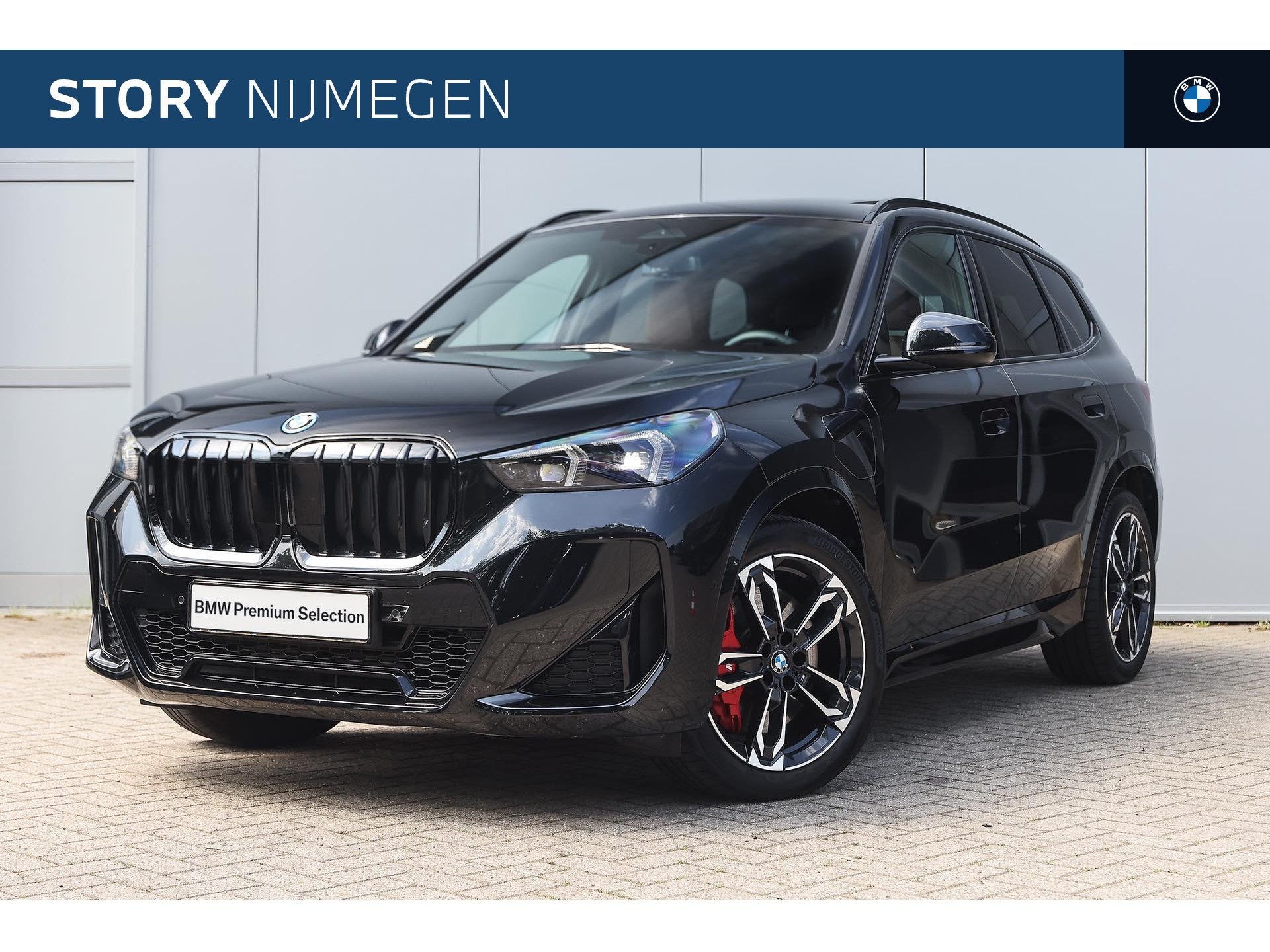 BMW X1 xDrive25e M Sport Automaat / Panoramadak / Sportstoel