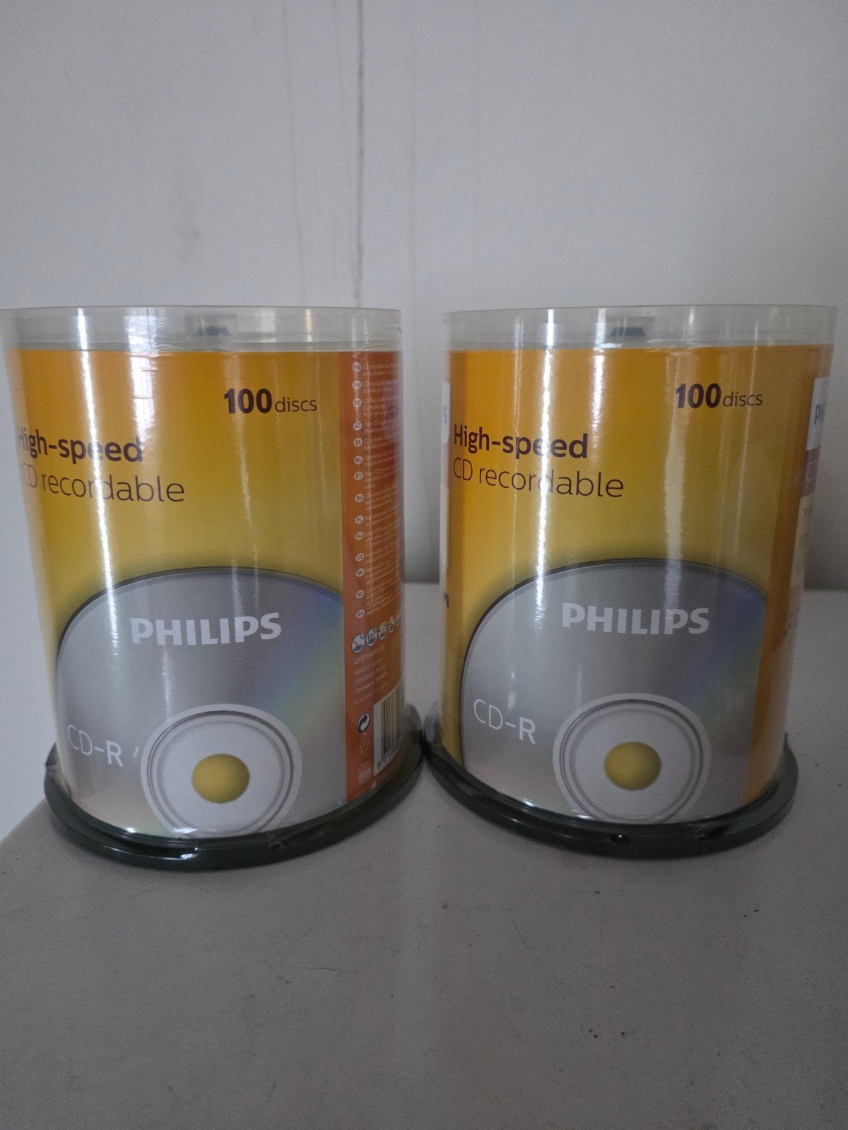 Philips CD-R en DVD+R schijven op spindel (2x100 stuks), Nieuw, Ophalen of Verzenden, Dvd, Op spindel