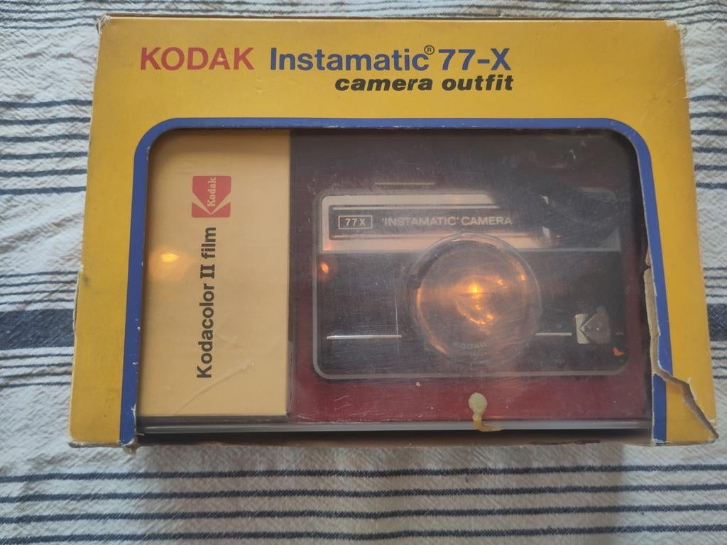 Vintage Kodak Instamatic 77-X Camera Outfit - Nieuw in doos, Audio, Tv en Foto, Fotocamera's Analoog, Ophalen of Verzenden, Nieuw