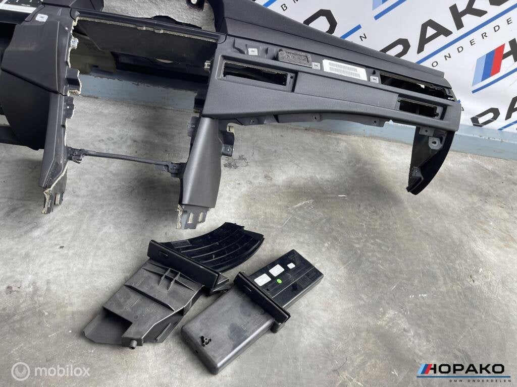 Dashboard met bekerhouder BMW 5 serie E60 E61 - draaisleutel, Auto-onderdelen, Gebruikt, Einsteinlaan 5 rijswijk, Bmw, Ophalen of Verzenden