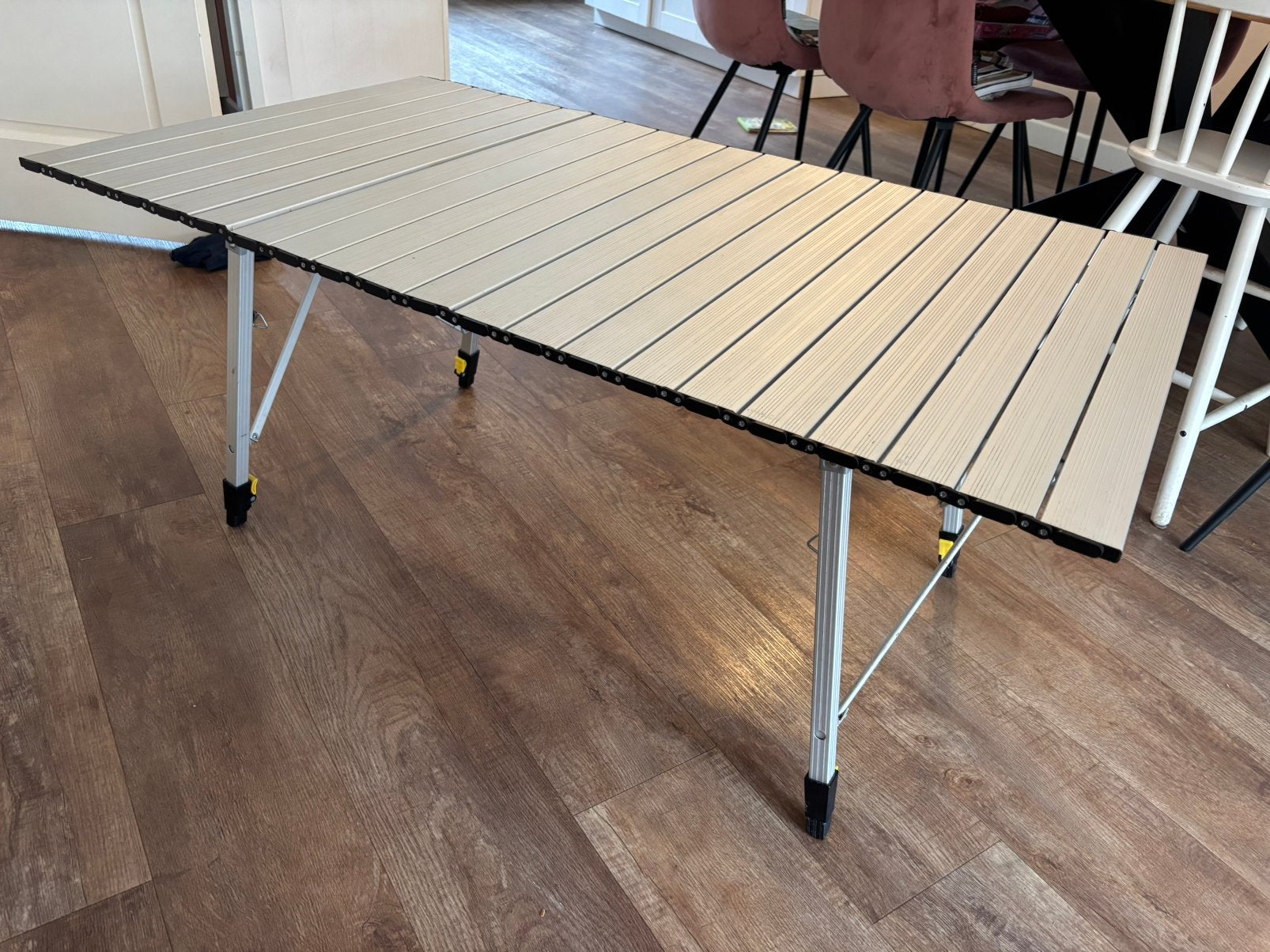 DINBN opvouwbare campingtafel – verstelbaar – nette staat, Caravans en Kamperen, Kampeermeubelen, Ophalen, Gebruikt, Campingtafel