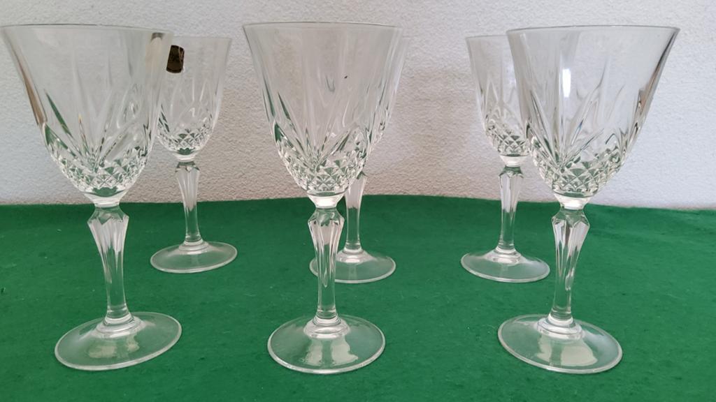 Set van 6 geslepen kristallen wijnglazen (Cristal de France), Ophalen of Verzenden