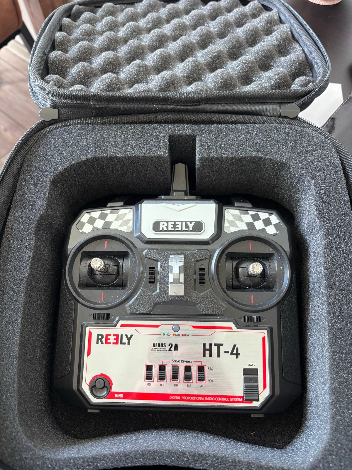 Reely HT-4 AFHDS 2A Digitale Proportionele Afstandsbediening, Ophalen, Zo goed als nieuw