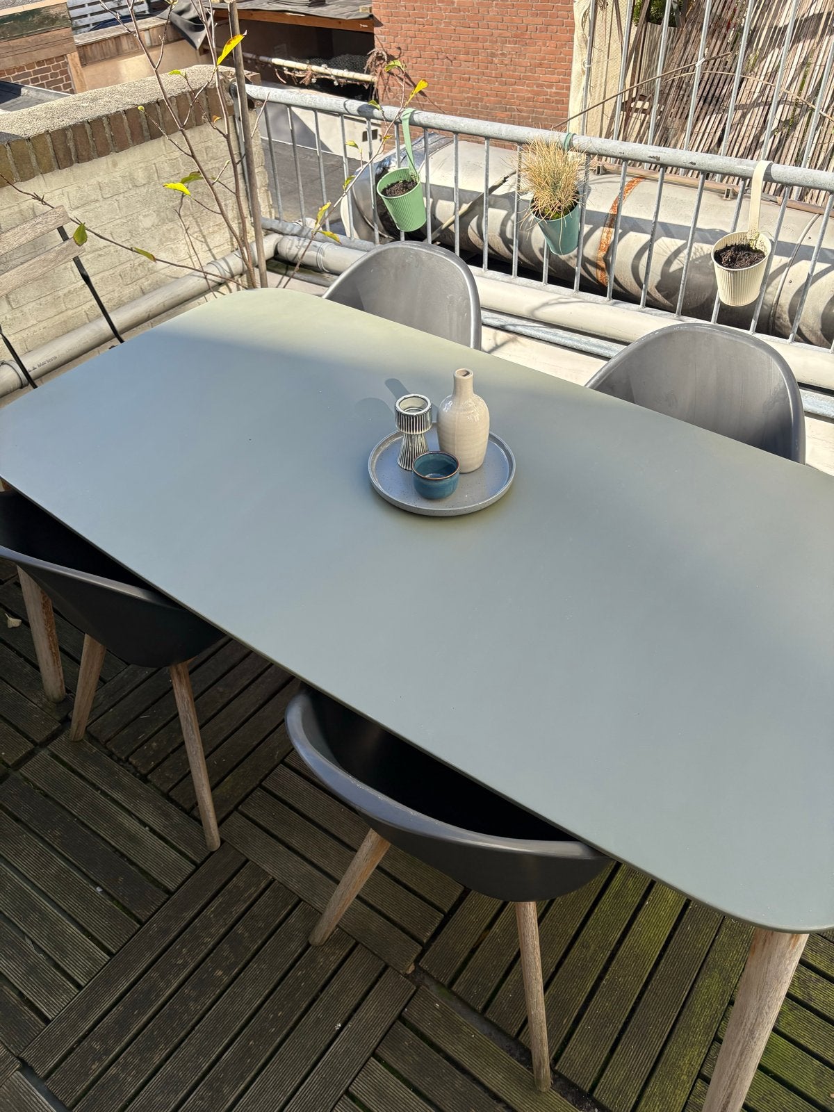Le Sud tuinset met groene tafel en 4 grijze kuipstoelen, 4 zitplaatsen, Gebruikt, Eettafel, Ophalen of Verzenden