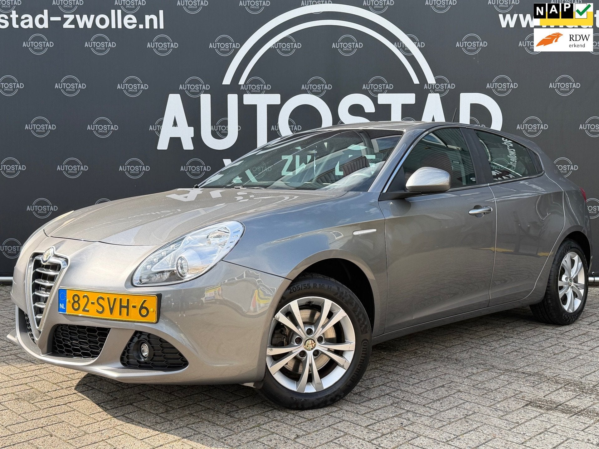 Alfa Romeo Giulietta 1.4 T Distinctive Automaat / NL-Auto /, Euro 5, 1280 kg, 4 cilinders, 500 kg
