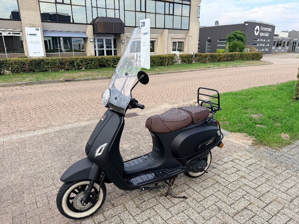 Killerbee VXL Luxe 45 km | 2023 | 4.827 km | 1e eigenaar