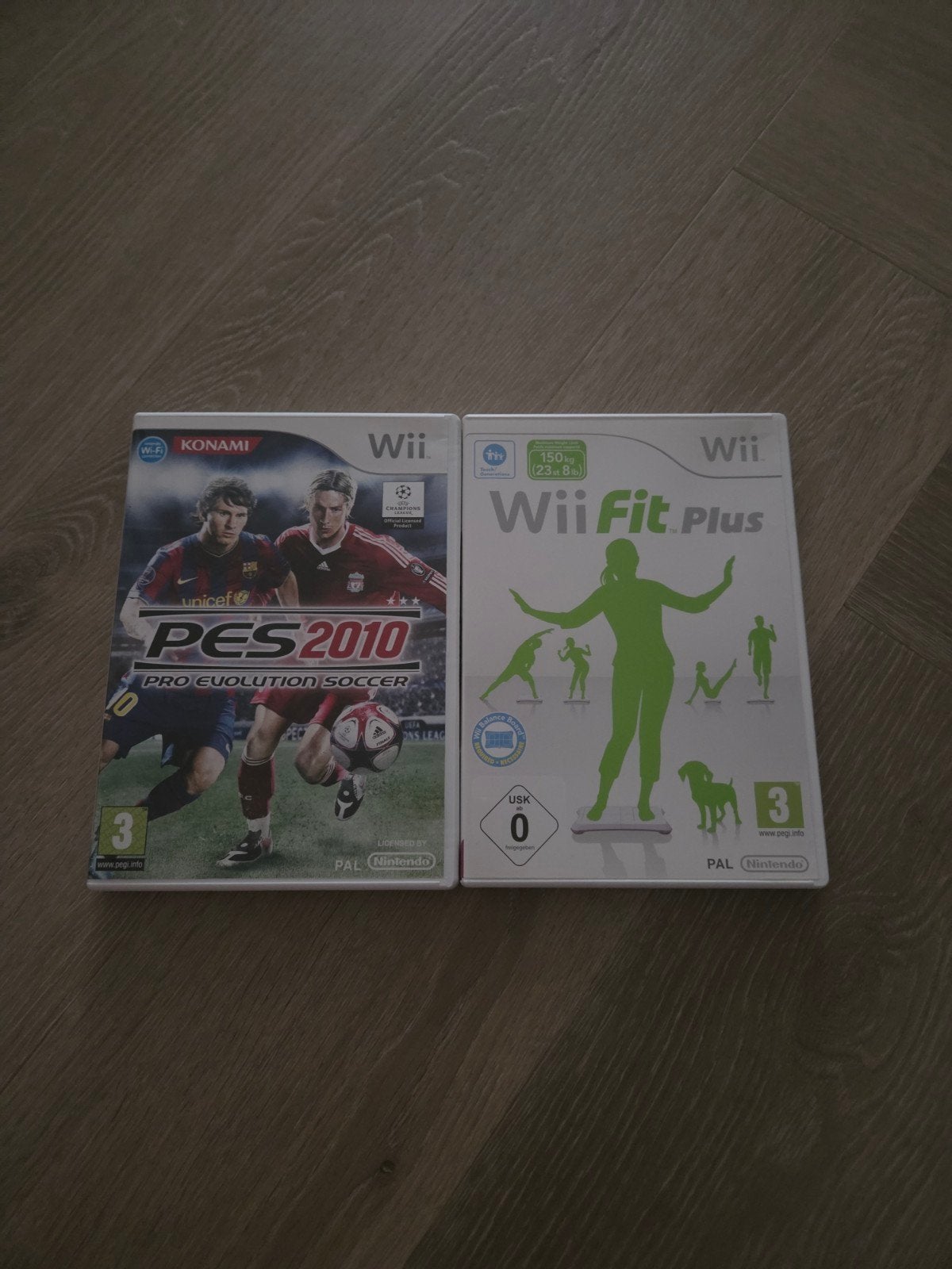 Wii Games: PES 2010 & Wii Fit Plus, Spelcomputers en Games, Games | Nintendo Wii, Gebruikt, Eén computer, Ophalen of Verzenden