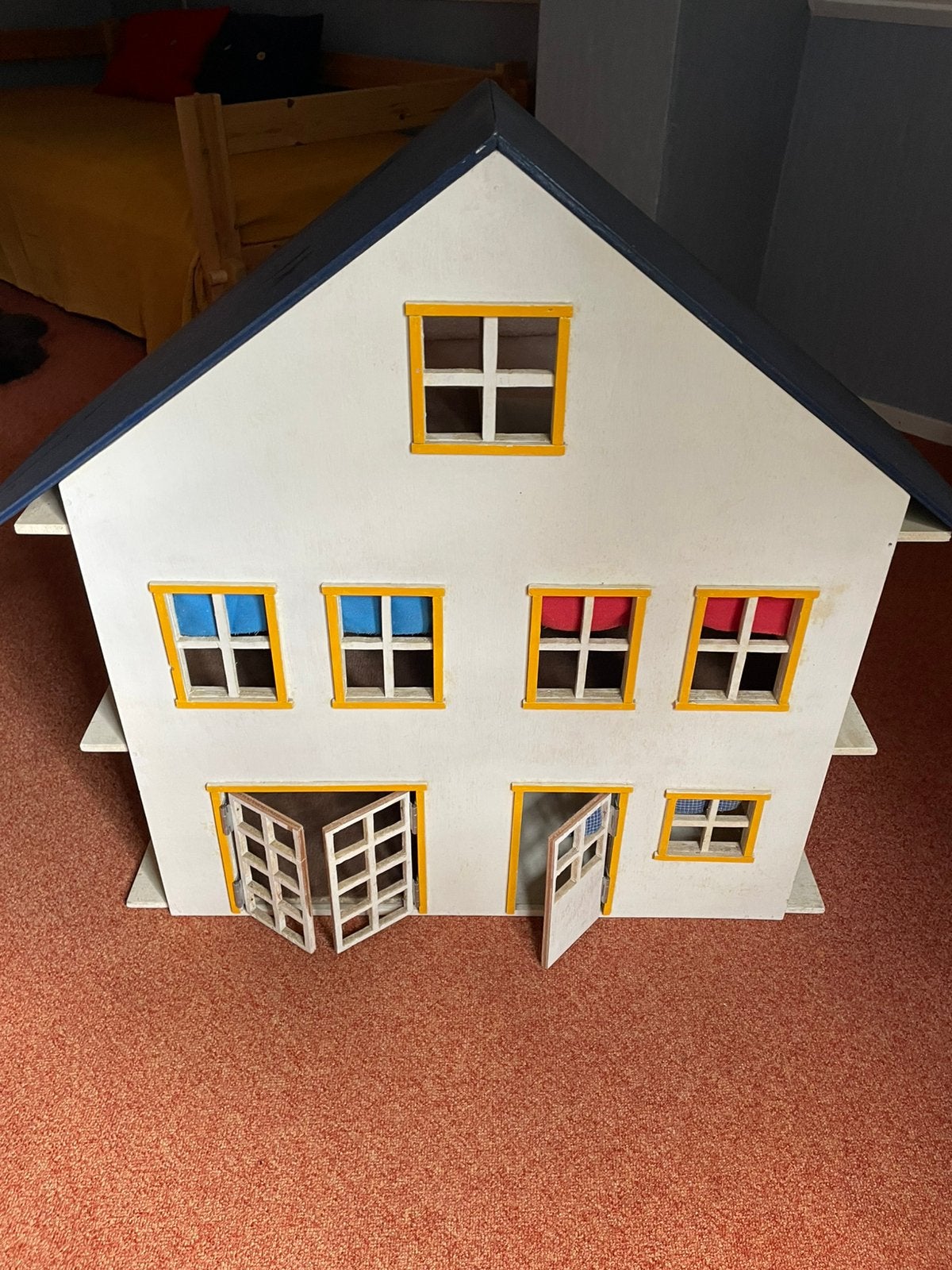 Houten poppenhuis met toebehoren, Verzamelen, Poppenhuizen en Toebehoren, Ophalen, Gebruikt, Poppenhuis